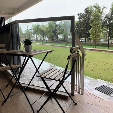 Timur Bay Groundfloor Pool & Seaview Kuantan Luaran gambar